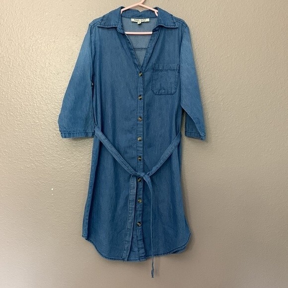 Speed Limit MPH Girl Button Down Denim Dress with Belt. Size 10. 3/4 sleeves - Picture 3 of 5